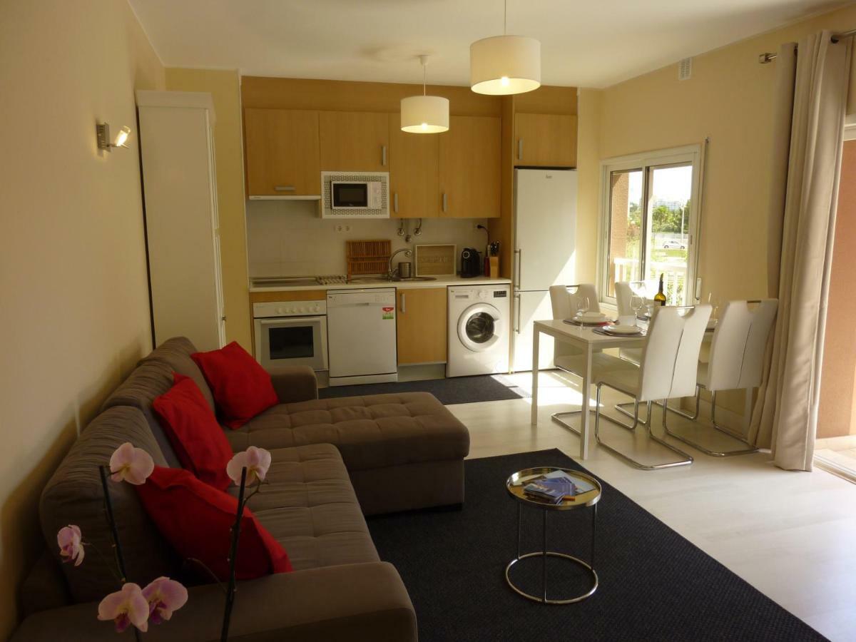 Beach & Sea Apt, Fast Wifi, Airco, Private Parking And Pool Portimão Exterior foto